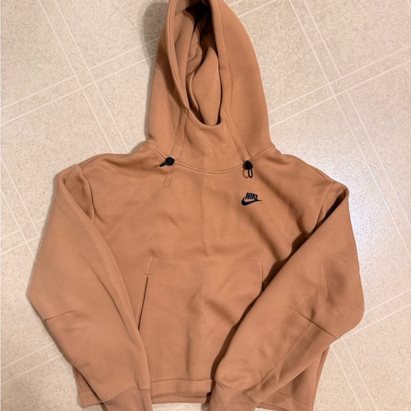 Nike Tops - Nike Camel Sweatshirt